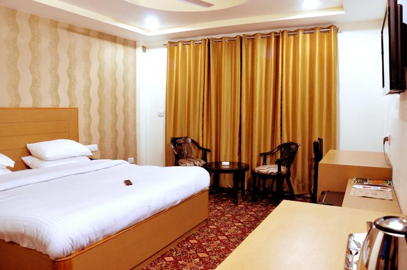 Hotel Trinetar Resorts Batoti Ngoại thất bức ảnh