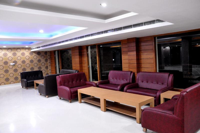 Hotel Trinetar Resorts Batoti Ngoại thất bức ảnh